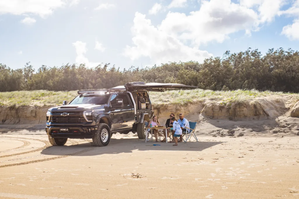 Chevrolet Silverado 2500 Dual Cab Ute Canopies
