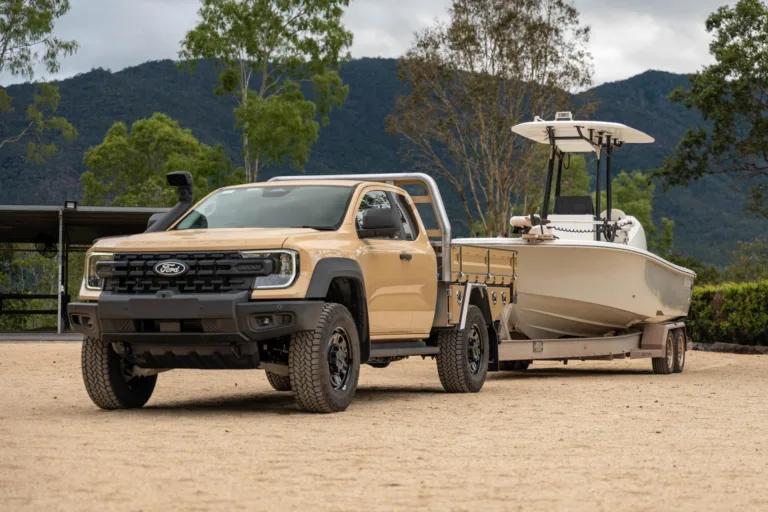 Ford Ranger Super Duty Tray with Boat