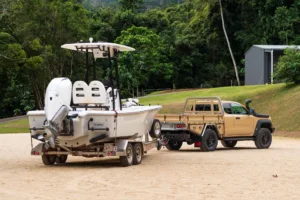Ford Ranger Super Duty with Norweld Elite Tray towing a boat