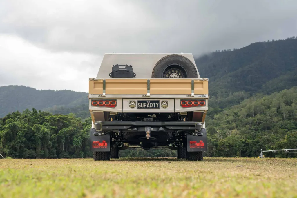 Ford-Ranger-Super-Duty-with-Norweld-Elite-Tray-and-Half-Deluxe-Lite-Canopy-Seismic-Tan-15