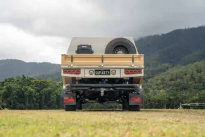 Ford-Ranger-Super-Duty-with-Norweld-Elite-Tray-and-Half-Deluxe-Lite-Canopy-Seismic-Tan-15