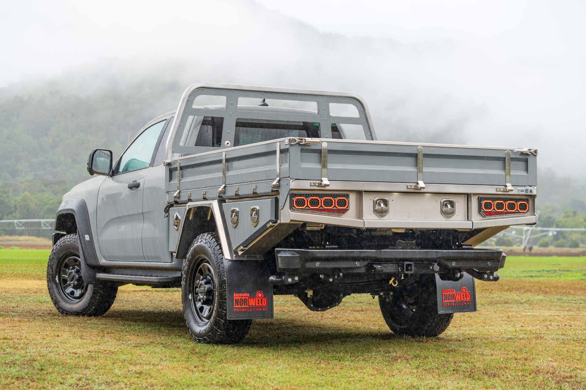 Ford Super Duty Trays & Canopies