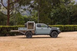 Super Duty Extra Cab Elite tray with Half canopy