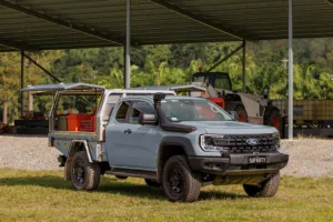 Super Duty 3 Door Command Grey doors open
