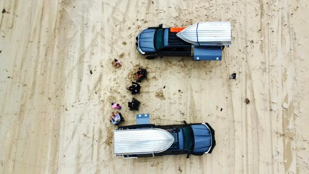 Tim Knowles Rig on Beach with Norweld Canopy and Boat