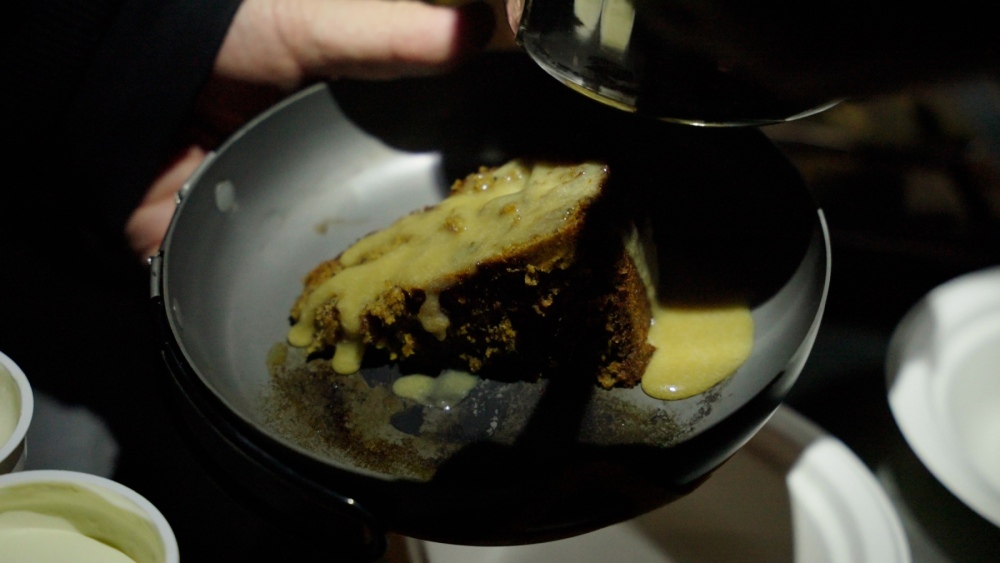 Australian-camping-recipes-camp-oven-sticky-date-pudding