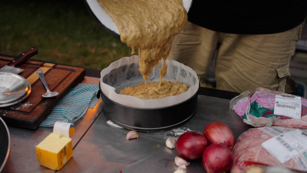 Australian-camping-recipes-camp-oven-sticky-date-pudding_1
