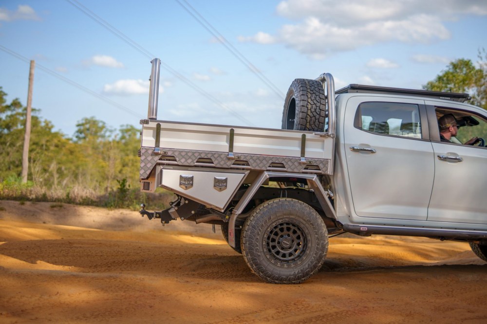 Dual-Cab-Mazda-BT50-Trayj