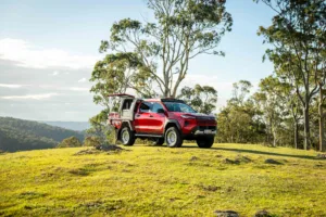 Toyota Hilux N90 with Elite Tray and Deluxe Half Canopy